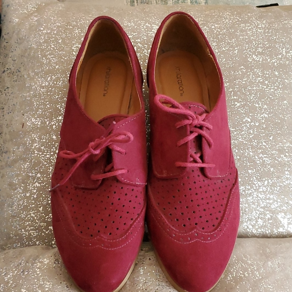 Burgundy faux suede oxfords, size 10